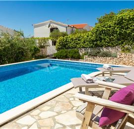 4 Bedroom Villa with Pool near Milna, Brac Island Sleeps 8 